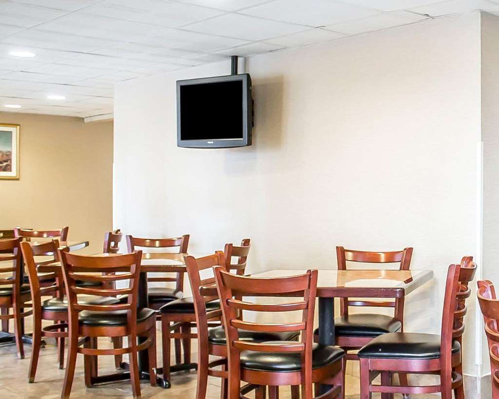 Baymont By Wyndham Scranton Dunmore Restaurang bild